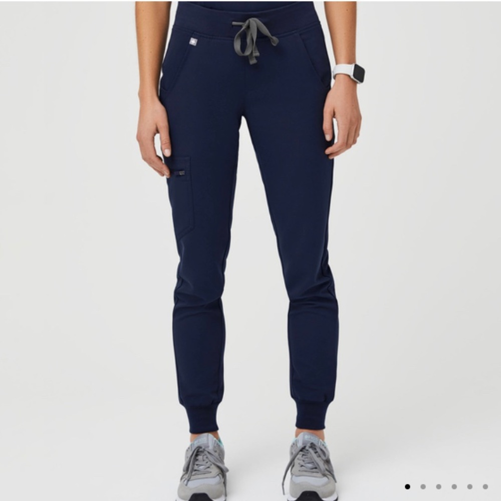 *SOLD* Figs Zamora joggers in navy size medium